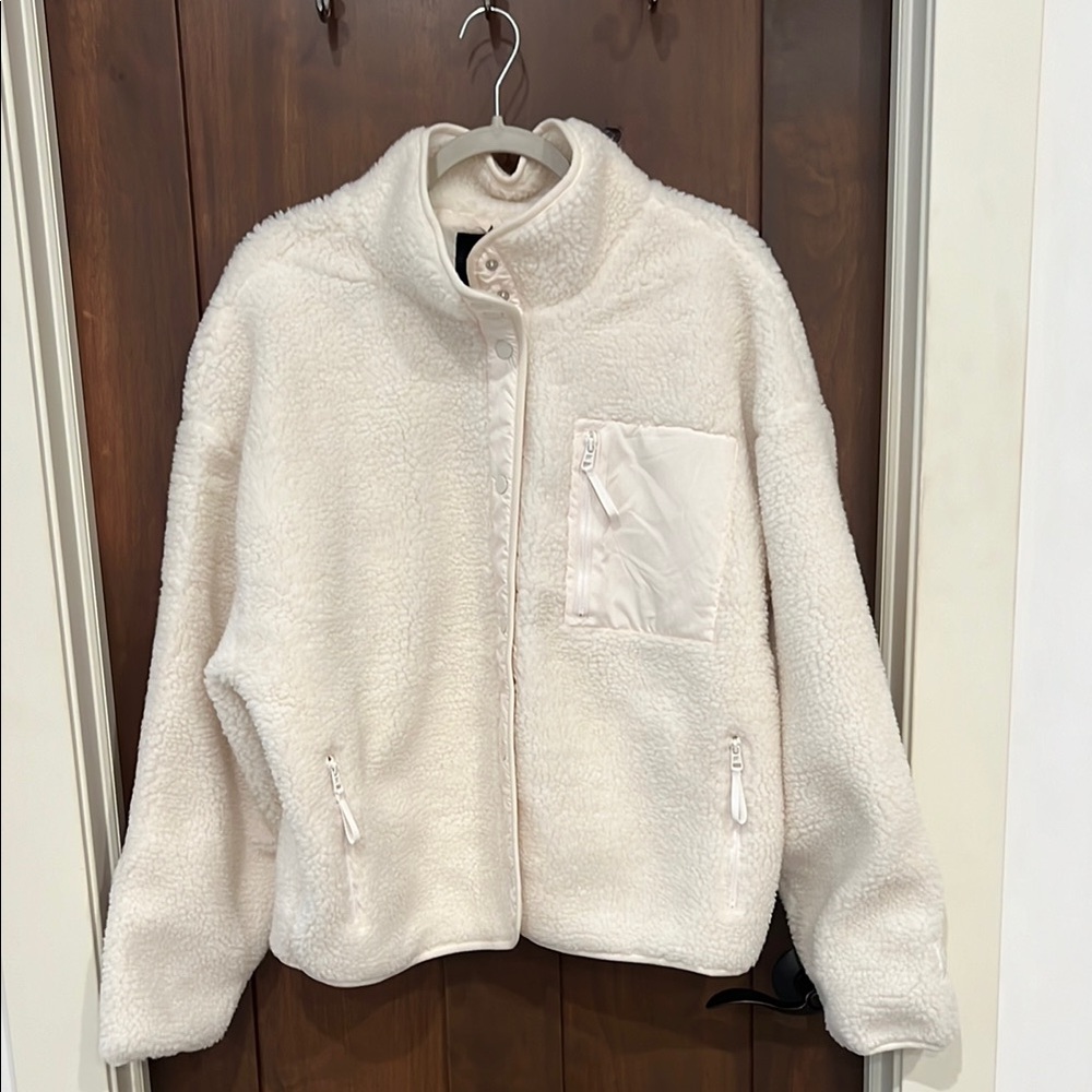 Fabletics, Cozy cream Fleece Jacket